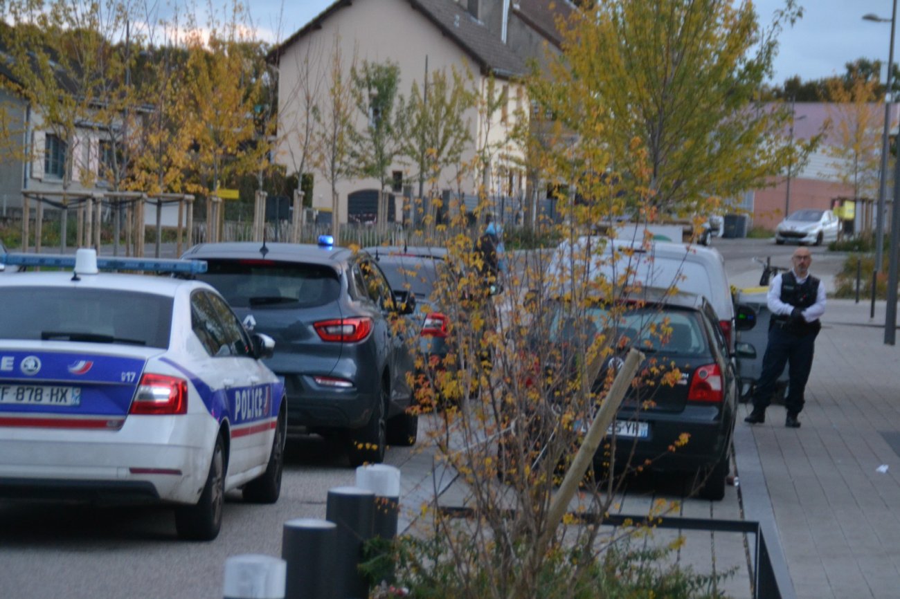 TORCY : 2 interpellations vers le Bar du Pilon, avec une opération coup ...